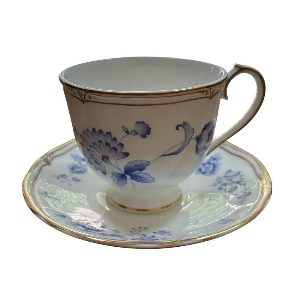 Wedgwood Ashbury footed cup & saucer set porcelain teacup England Porcelain